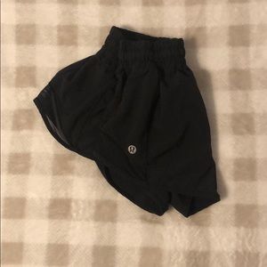 lululemon size 2 hotty hot shorts